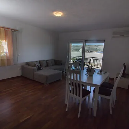 Kelic Apartment *