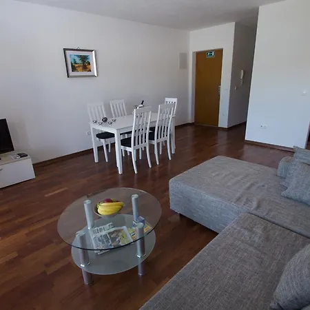 Apartment Kelic *